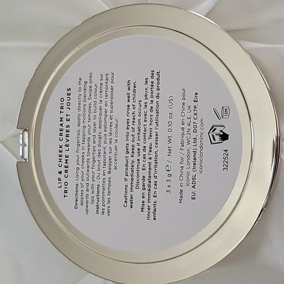 Iconic London lip & cheek cream trio - Picture 4 of 4